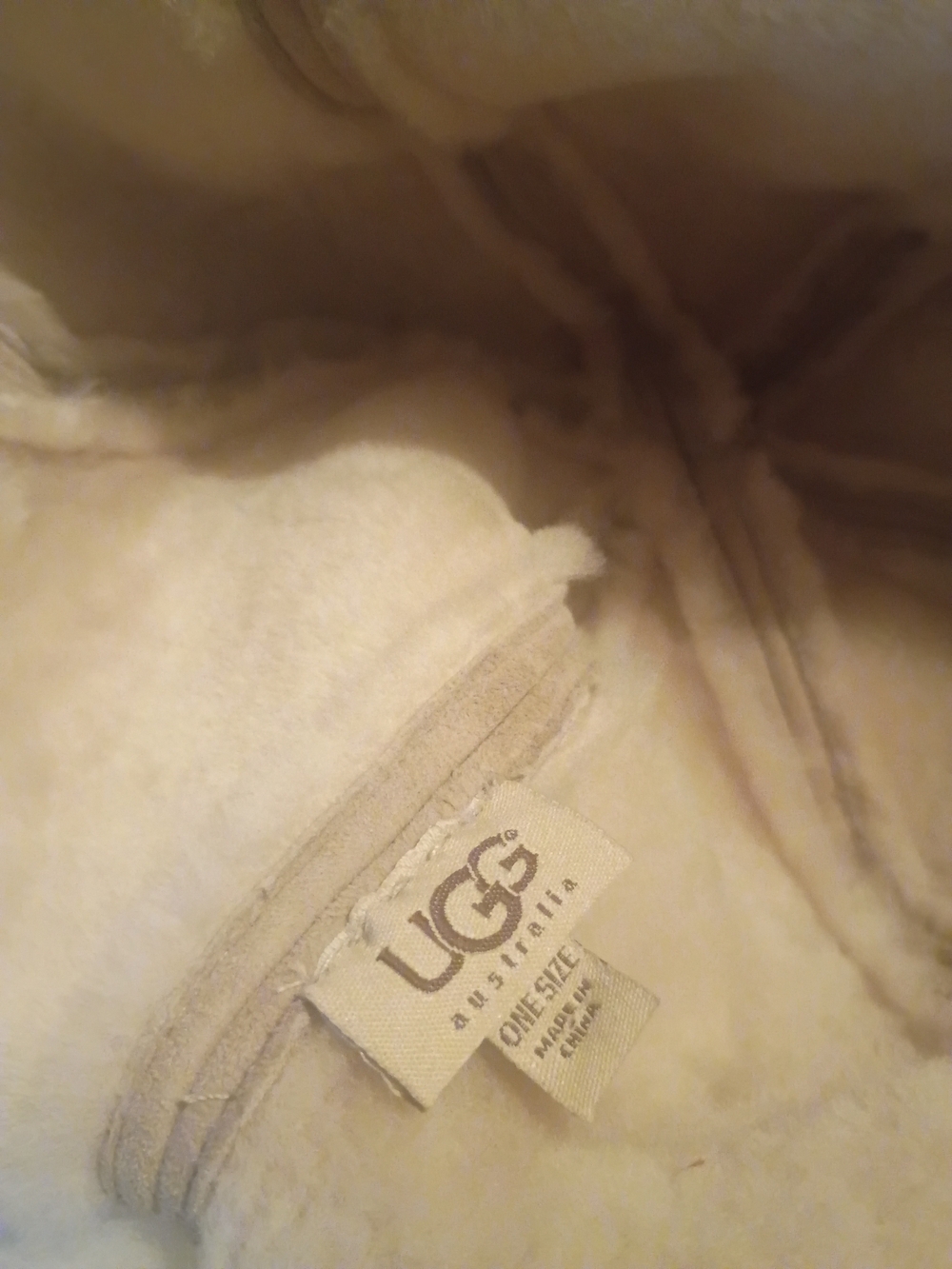 UGG Australia Women's Taupe Shearling Trim Bucket Hat - Picture 4 of 5